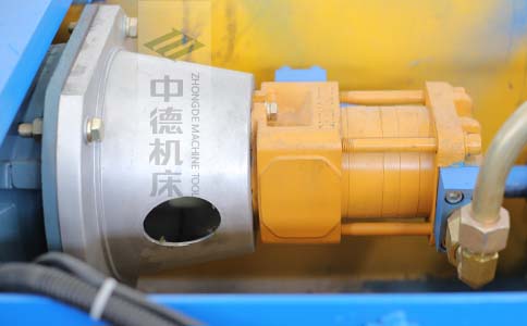 ZDPK-10025采用國(guó)內(nèi)一流品牌電機(jī)及油泵，動(dòng)力強(qiáng)勁，噪音低.jpg